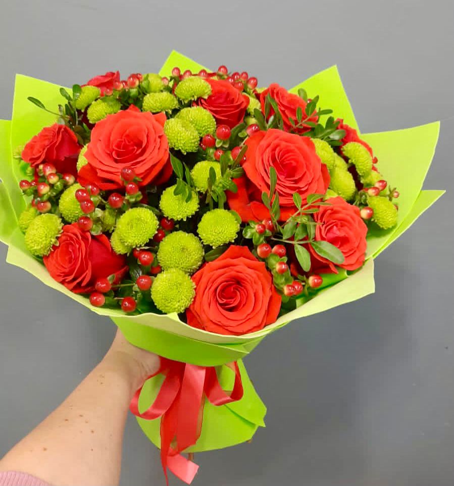 Букет цветов из: Хризантемы и Розы в Красном Яре Астраханской области