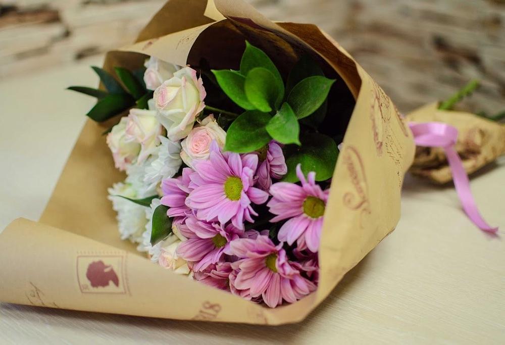 Букет цветов из: Розы и Хризантемы в Красном Яре Астраханской области