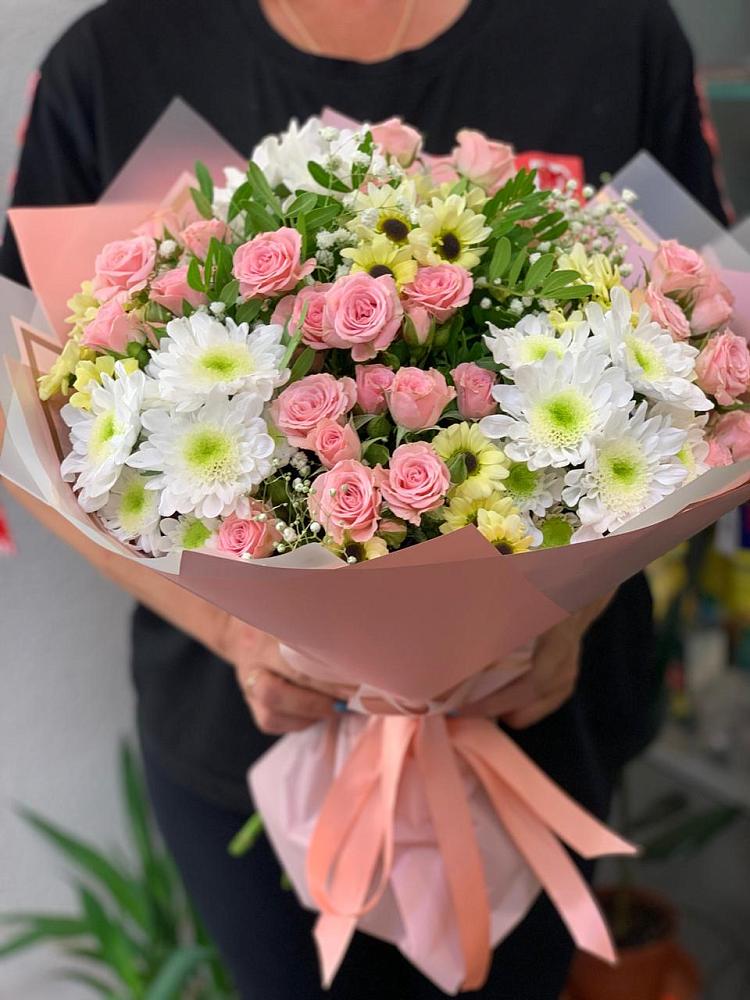 Букет цветов из: Розы и Хризантемы в Красном Яре Астраханской области
