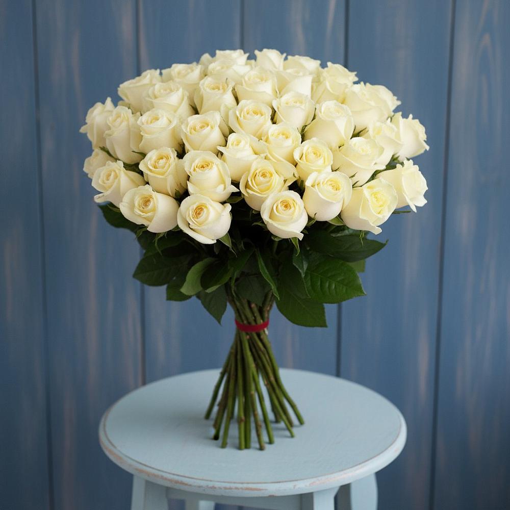 Букет 51 Белая роза Эдлесс Лав в Красном Яре Астраханской области