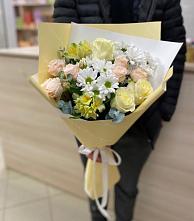Букет цветов из:  Альстромерии, Розы и Хризантемы в Красном Яре Астраханской области
