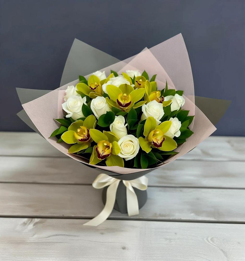 Букет цветов из: Орхидеи и Розы в Красном Яре Астраханской области