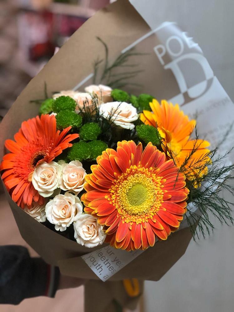 Букет цветов из: Герберы, Хризантемы и Розы в Красном Яре Астраханской области