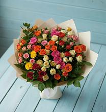 Букет Микс из разноцветных кустовых роз в Красном Яре Астраханской области