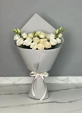 Букет цветов из:  Розы и Лизиантусы в Красном Яре Астраханской области